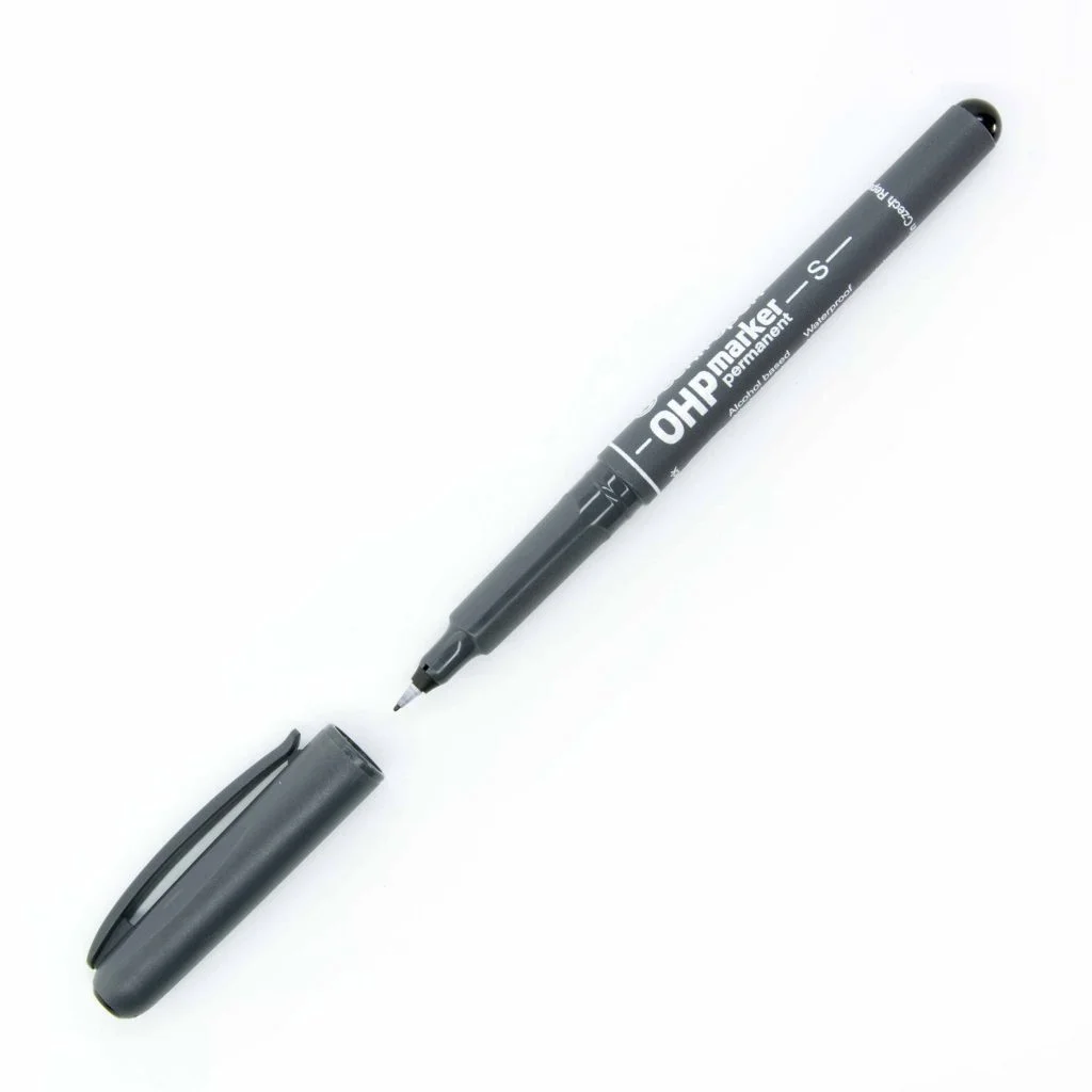Перманентен тънкописец Centropen S - 0.4 mm - черен